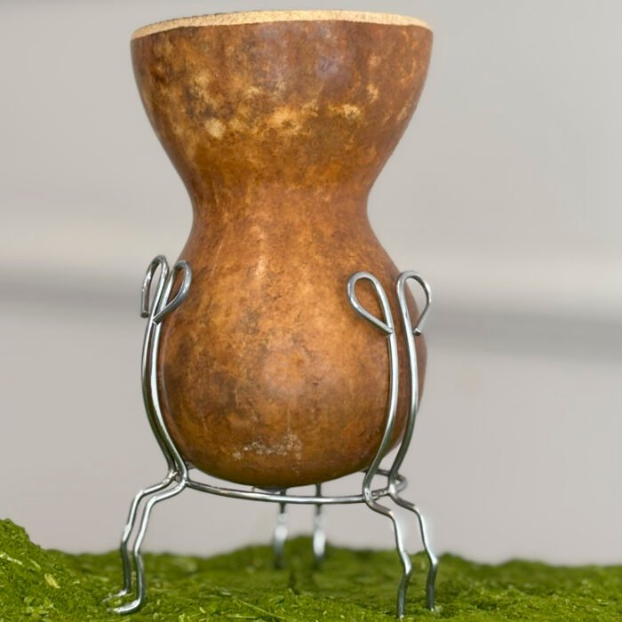 Cuia de porongo com base