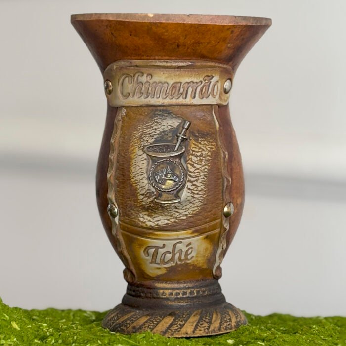 Cuia de porongo trabalhada